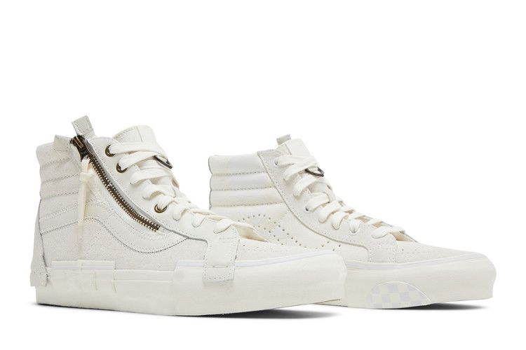 end-x-mastermind-japan-x-sk8-hi-white-vn0a3tkm256_07