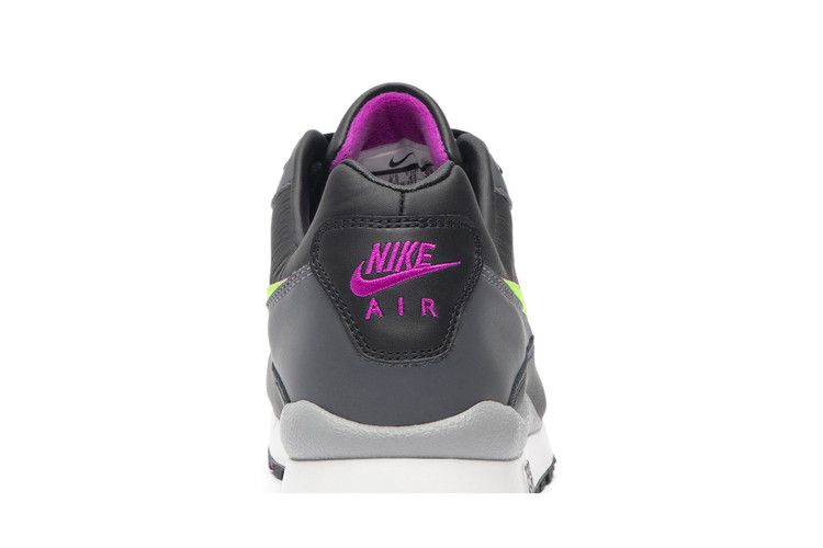 Кроссовки Nike ACG Wildwood 'Black Electric Green'