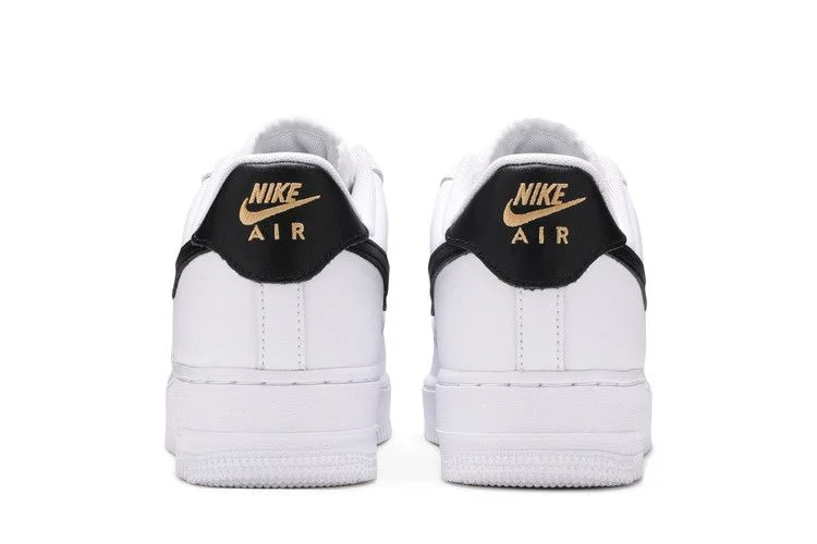 Кроссовки Nike Wmns Air Force 1 '07 Essential 'White Black'