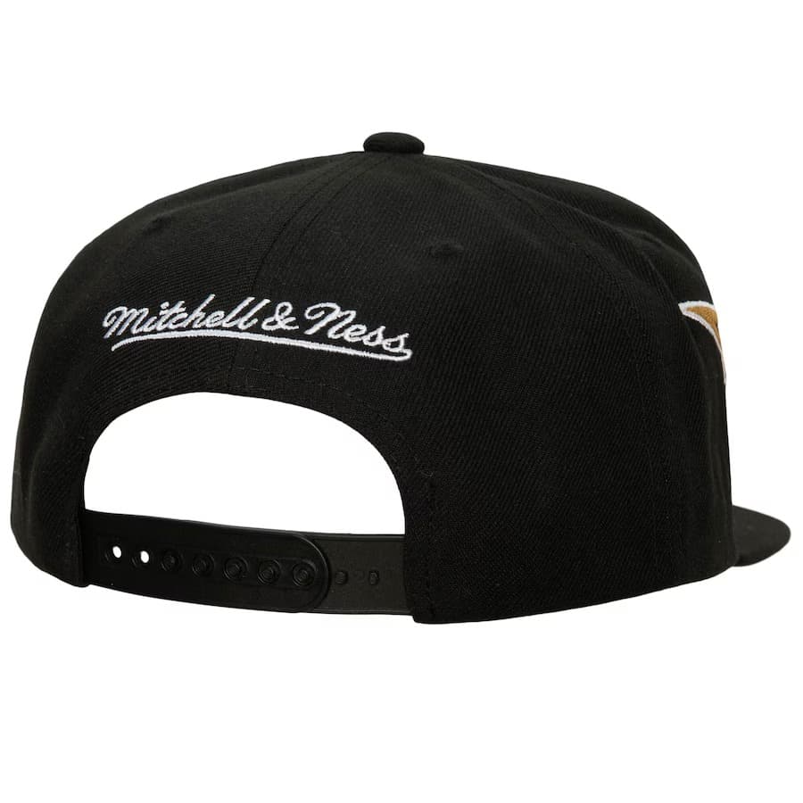 Бейсболка Mitchell & Ness Black Vegas Golden Knights Double Trouble Snapback Hat