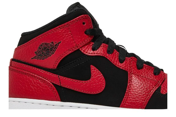 Krossovki-Air-Jordan-1-Mid-GS-Black-Gym-Red-1