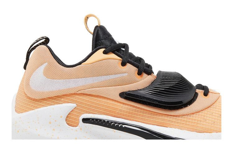 Кроссовки Nike Zoom Freak 3 TB 'Orange Chalk'