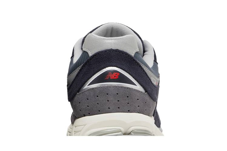 Кроссовки New Balance 2002R 'Eclipse Raincloud'