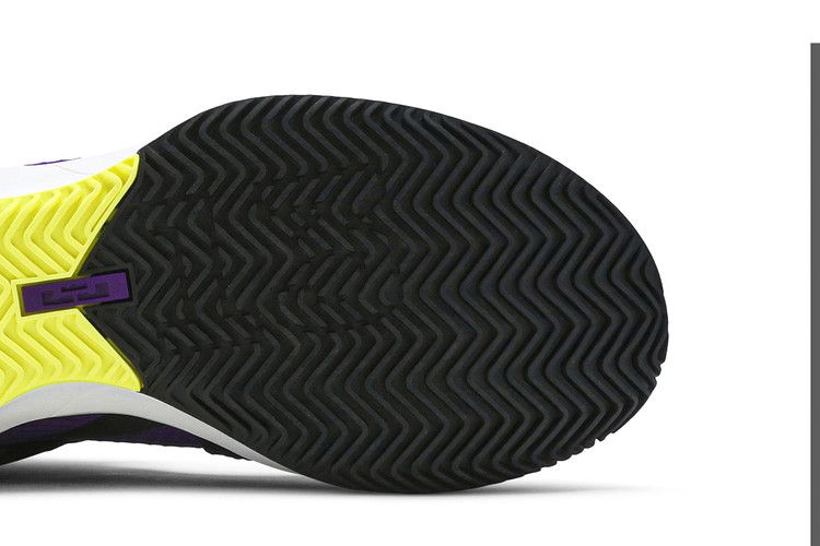 lebron-soldier-13-sfg-ar4225-500_04