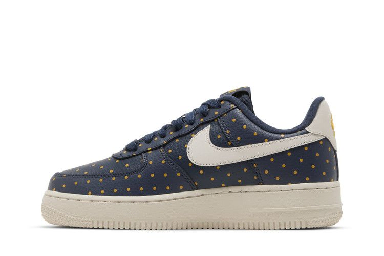 Кроссовки Nike Wmns Air Force 1 '07 Low 'Polka Dots'