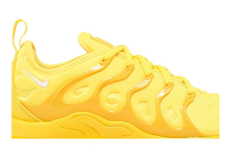 Кроссовки Nike Wmns Air VaporMax Plus 'Yolk'