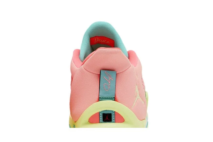 Krossovki-Air-Jordan-Tatum-1-GS-Pink-Lemonade-6