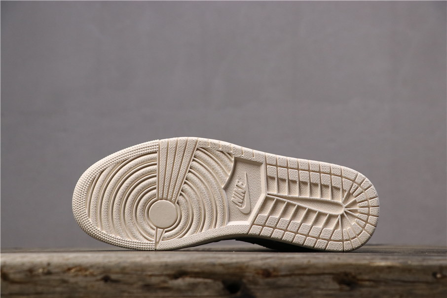 Jordan-1-Mid-Light-Bone-Wolf-Grey-GS-5