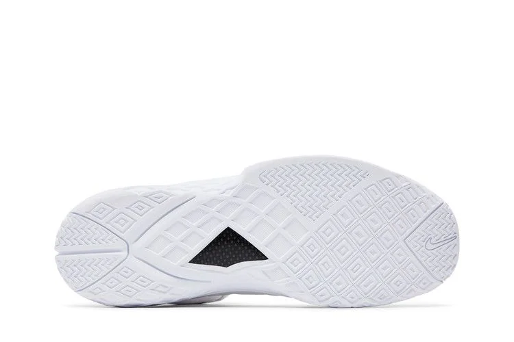 Krossovki-Nike-Zoom-Kobe-3-Protro-Halo-3
