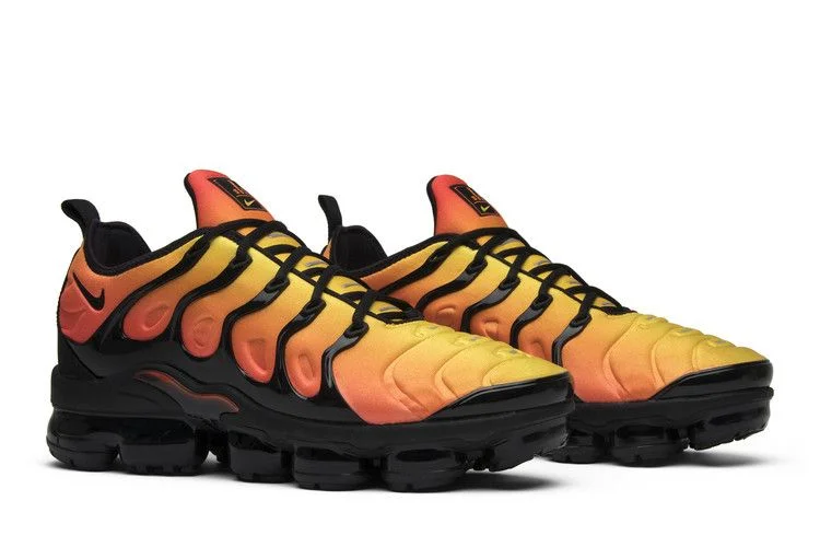 Krossovki-Nike-Air-VaporMax-Plus-Sunset-7
