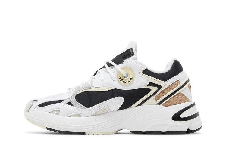 wmns-astir-white-black-gy9549_02