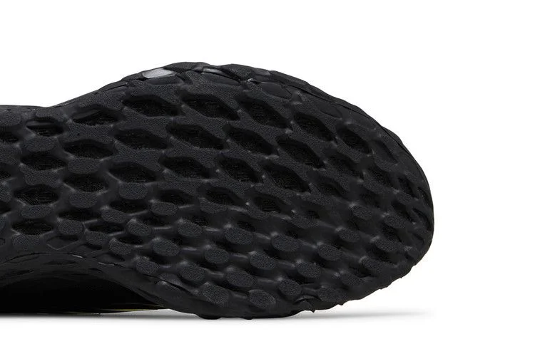 Krossovki-Adidas-Web-Boost-Black-Blue-Metallic-4