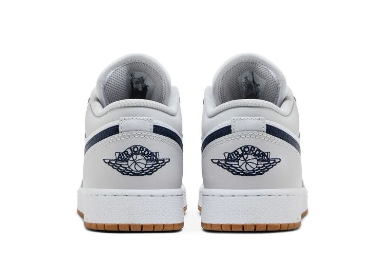 Кроссовки Air Jordan 1 Low GS 'Georgetown'
