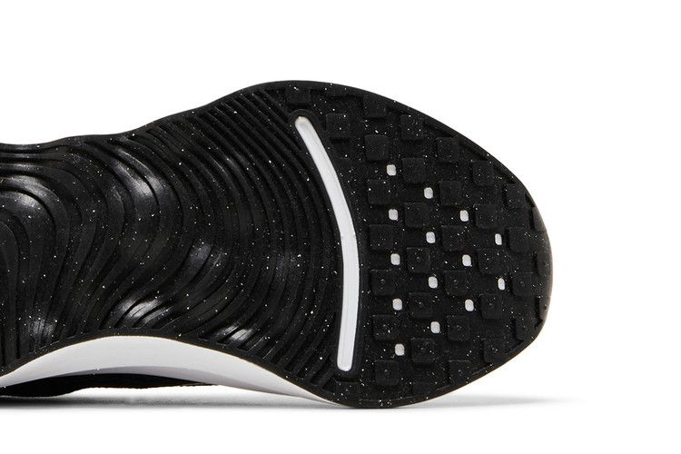 Кроссовки Nike Wmns Motiva 'Black White'