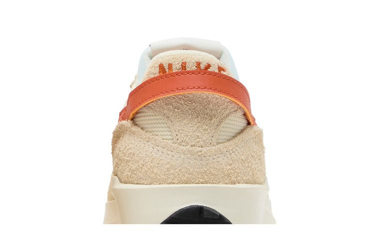 Кроссовки Nike Wmns Waffle Debut Vintage 'Muslin Campfire Orange'