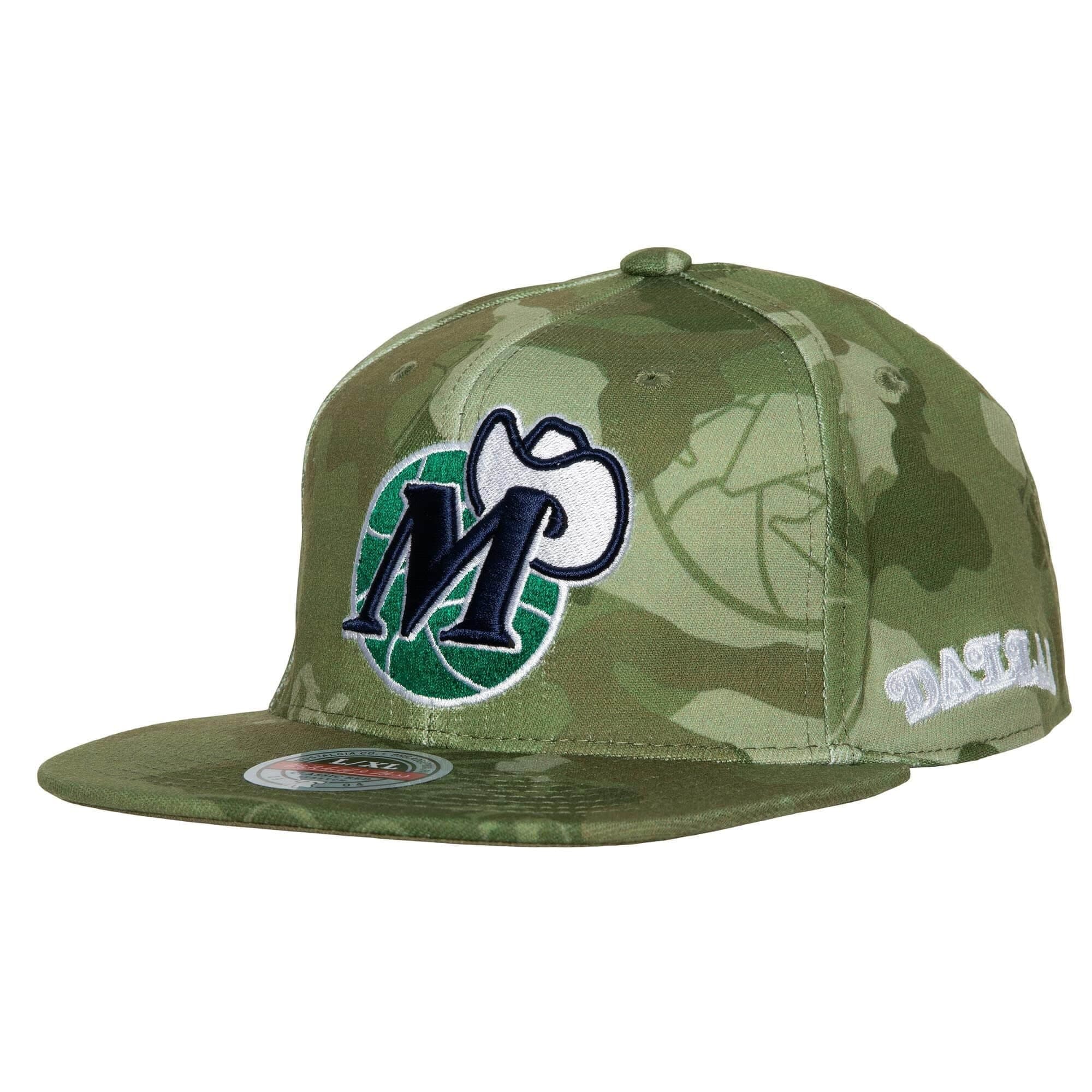 Mitchell-Ness-Ghost-Camo-Stretch-Fitted-HWC-Dallas-Mavericks-Hat