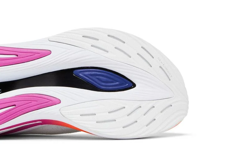 Кроссовки New Balance Wmns FuelCell SuperComp Trainer 'White Blue Magenta'