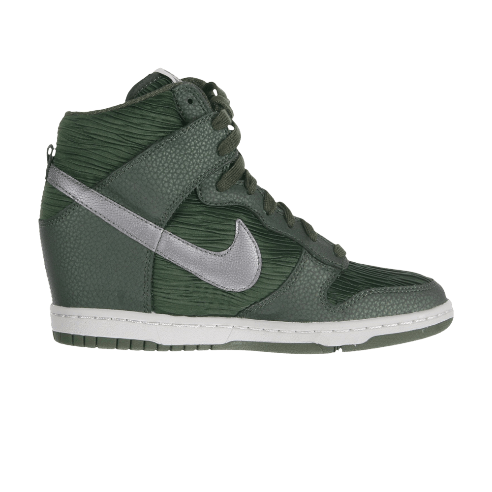 wmns-dunk-sky-high-carbon-green-silver-528899-302