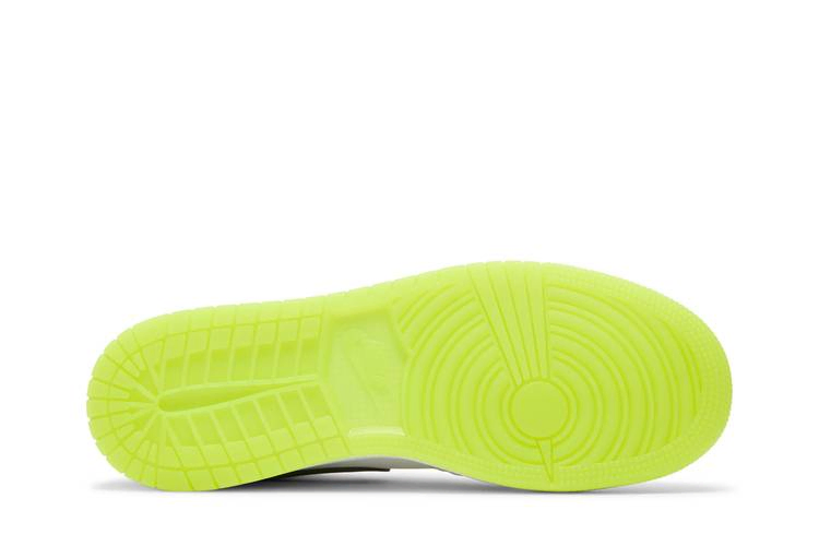 Кроссовки Air Jordan 1 Low SE GS 'Warped Swoosh'