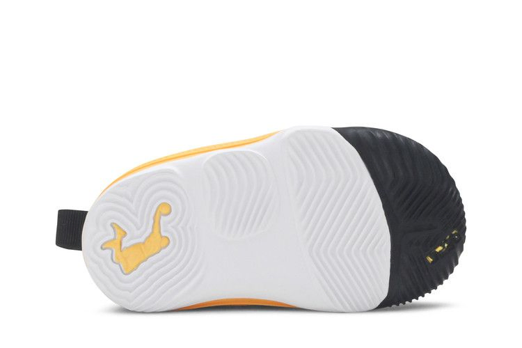 lebron-16-td-space-travel-aq2468-188_03