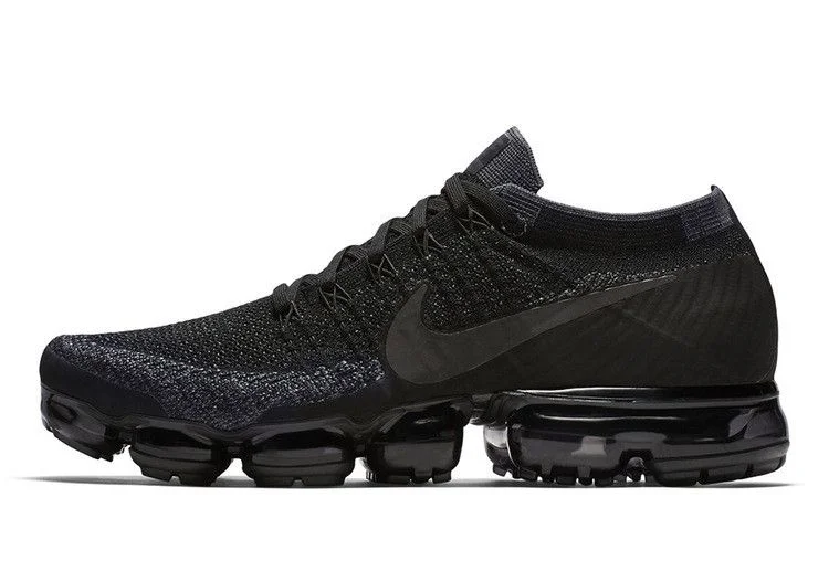 Krossovki-NikeLab-Wmns-Air-VaporMax-Triple-Black-2