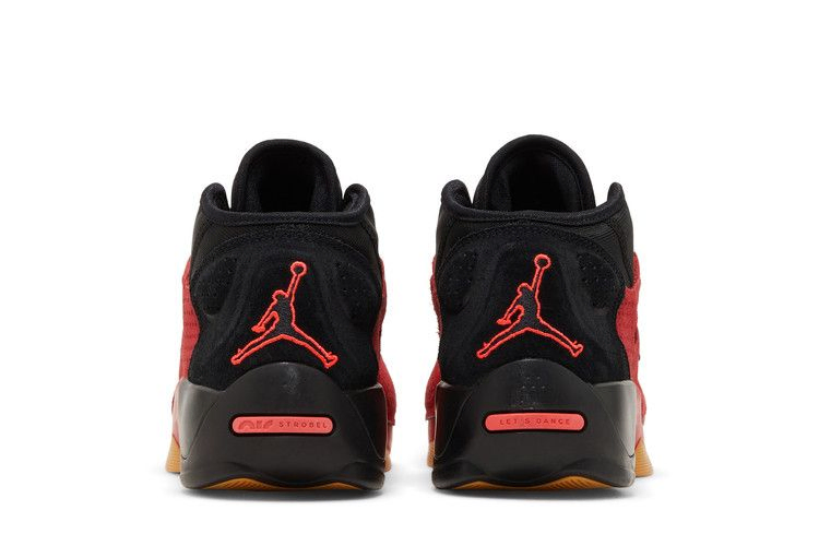 jordan-zion-2-gs-red-suede-gum-dv2463-600_05
