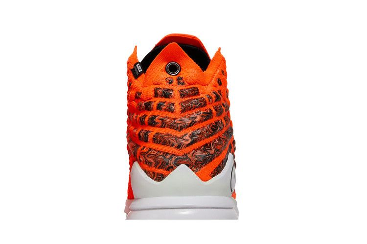 Кроссовки Nike Uninterrupted x LeBron 17 'More Than An Athlete - Hyper Crimson'