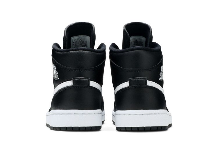 Кроссовки Wmns Air Jordan 1 Mid 'Black White'