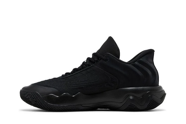 Krossovki-Nike-Giannis-Immortality-4-Triple-Black-2