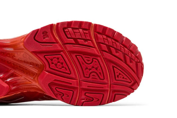 Krossovki-Marvel-vs.-Capcom-x-Kith-x-ASICS-Gel-Nimbus-10.1-Double-Box-Iron-Man-vs.-Mega-Man-With-Comic-Book-13