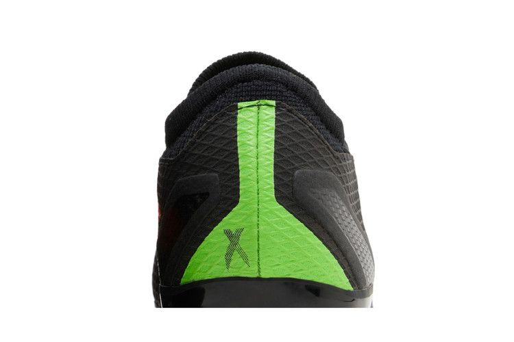 x-speedportal-3-fg-black-solar-red-gw8453_06