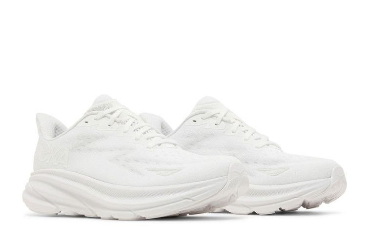 wmns-clifton-9-wide-triple-white-1132211-wwh_07