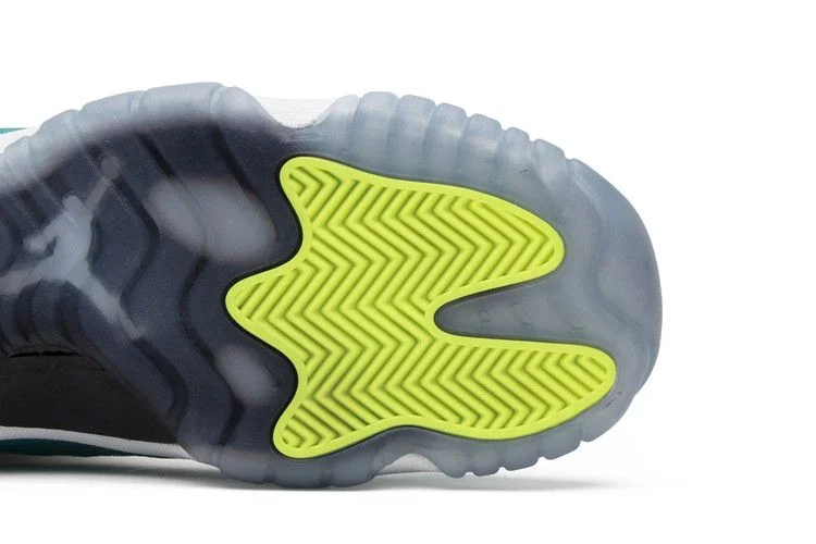 Кроссовки Air Jordan 11 Retro Low GS 'Aqua Safari'