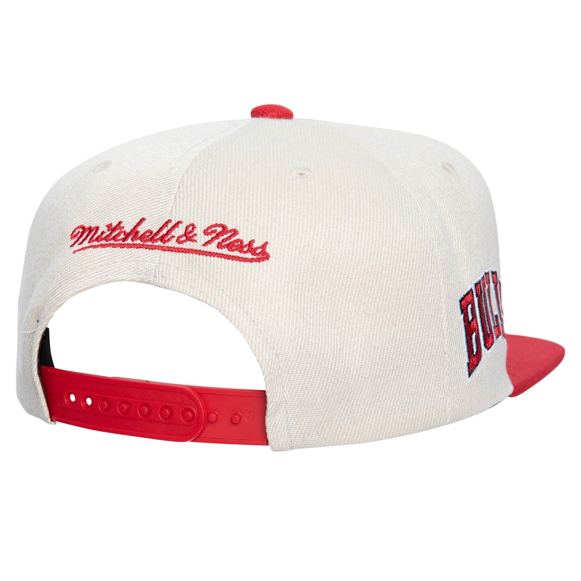 Бейсболка Mitchell & Ness Speed Zone Snapback Chicago Bulls Hat