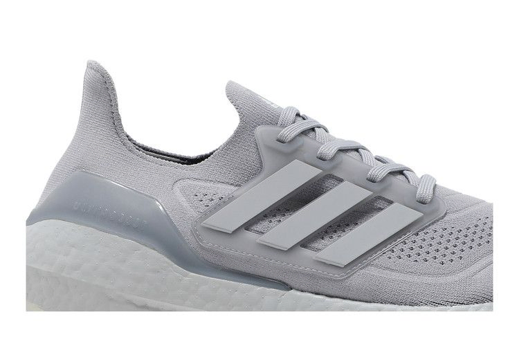 Кроссовки adidas UltraBoost 21 'Halo Silver'