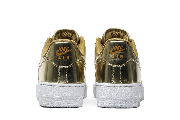 Кроссовки Nike Wmns Air Force 1 SP 'Liquid Metal - Gold'