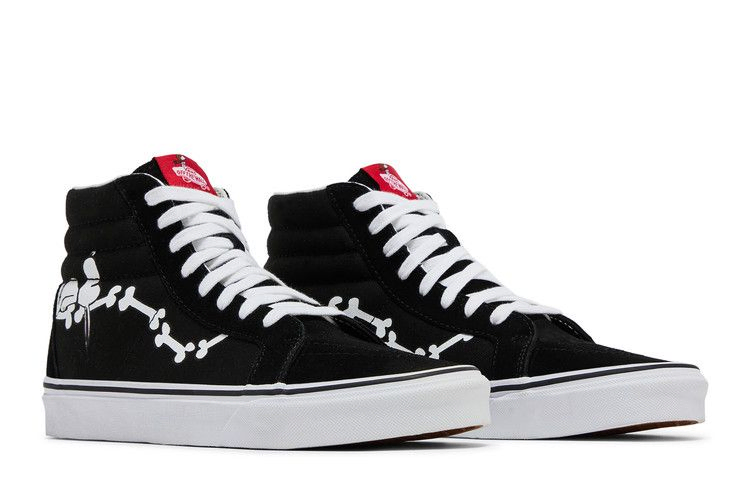 sk8-hi-reissue-x-peanuts-snoopy-bones-vn0a2xsbohl_07