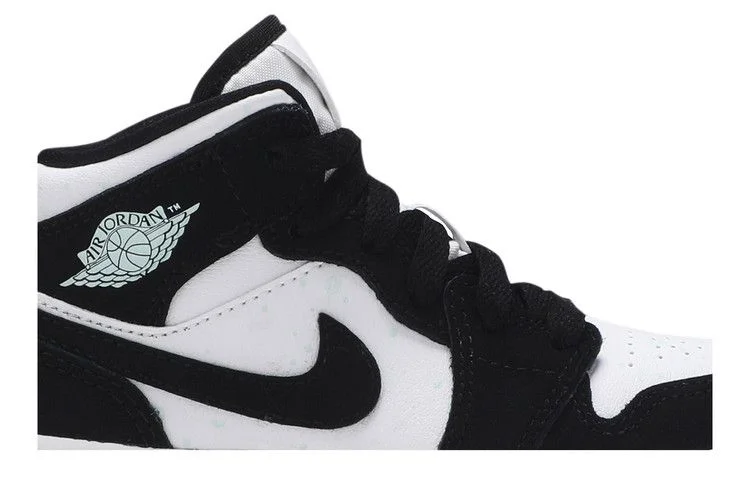 Кроссовки Air Jordan 1 Mid SE PS 'Glow in the Dark Panda'