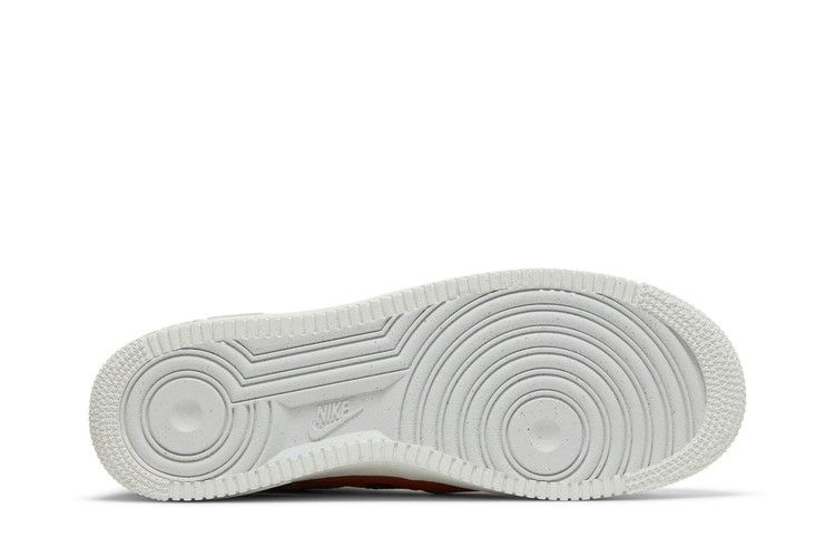 Кроссовки Nike Air Force 1 Low '07 LV8 Next Nature 'Sun Club - Shark's Fin'