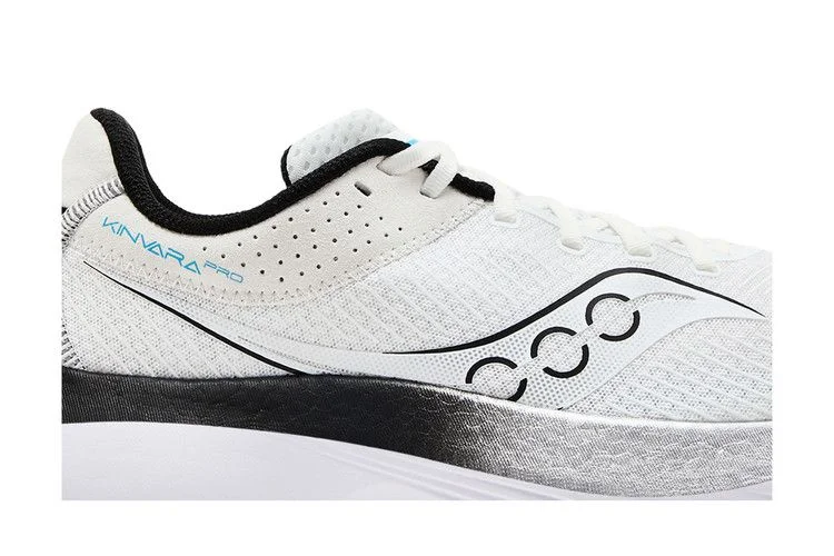 Кроссовки Saucony Kinvara Pro 'White Black'