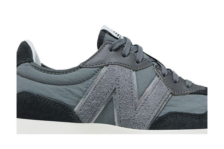 Кроссовки New Balance Wmns 327 'Blacktop'