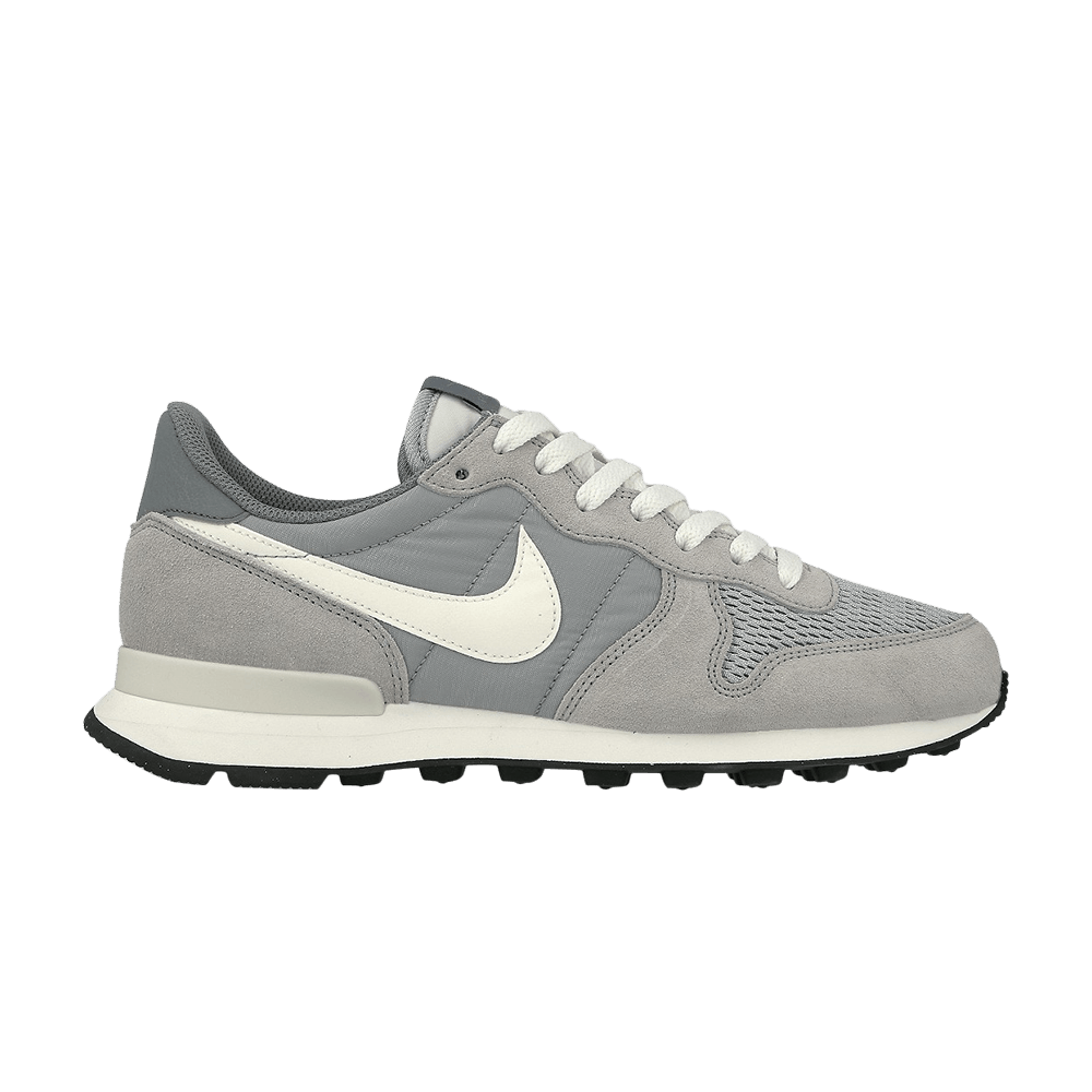 internationalist-828041-015