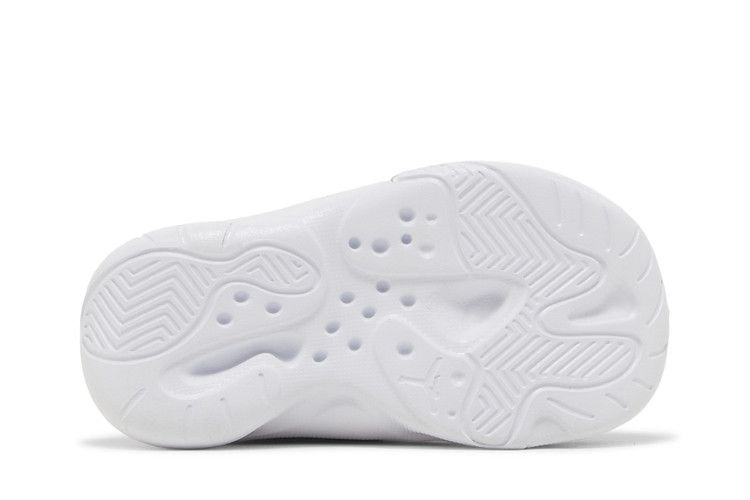 air-jordan-11-cmft-low-td-white-black-cz0906-102_03