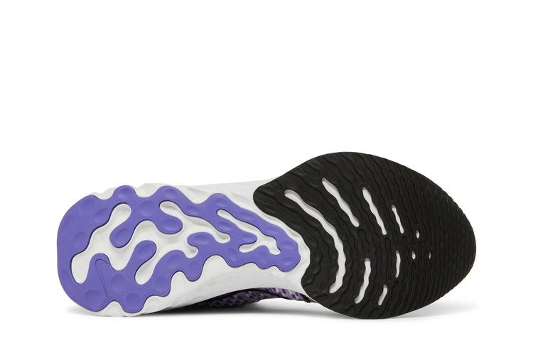 react-infinity-run-flyknit-3-pure-platinum-psychic-purple-dv0697-043_03