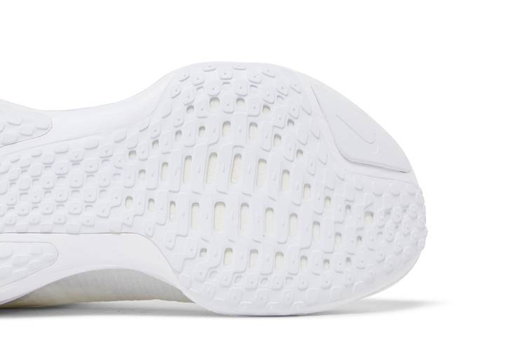 Кроссовки Nike ZoomX Invincible 3 Extra Wide 'White Photon Dust'