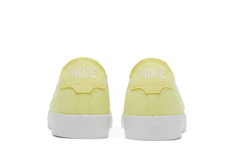 blazer-court-sb-light-zitron-cv1658-700_05