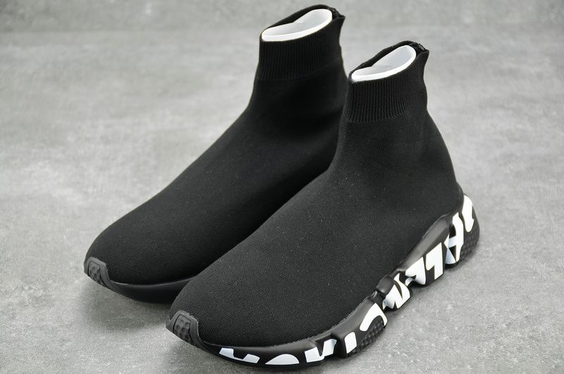 Balenciaga-Wmns-Speed-Trainer-Black-White-12