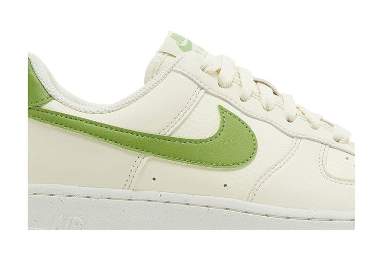 Кроссовки Nike Wmns Air Force 1 '07 SE Next Nature 'Coconut Milk Chlorophyll'