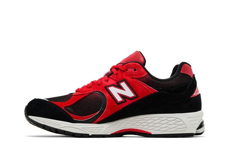 Кроссовки New Balance 2002R 'True Red Black'