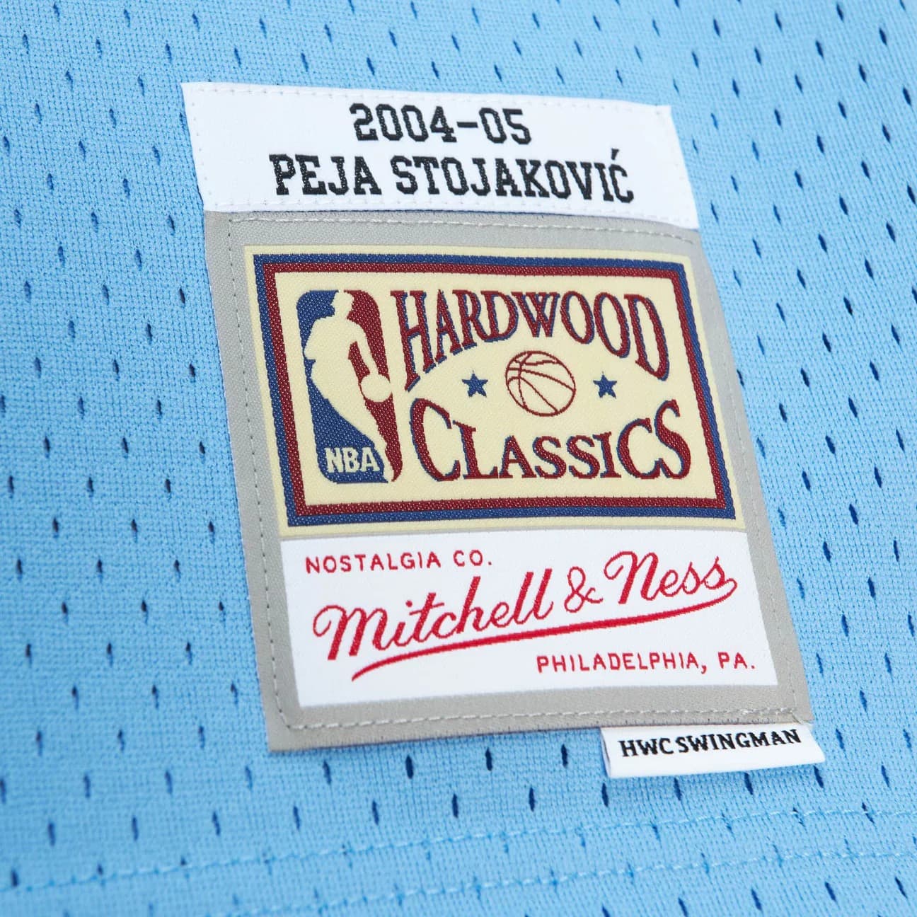 2004-05-Sacramento-Kings-Peja-Stojakovic-16-Swingman-Hardwood-Classics-Blue-Jersey-8
